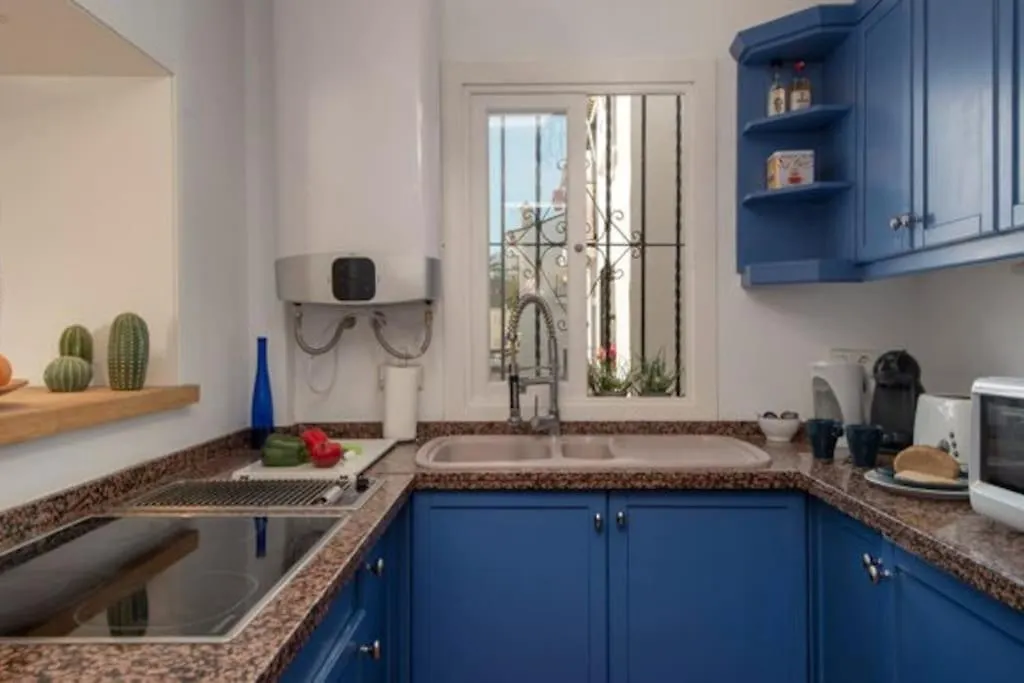 Beautiful Spanish Apartment In טורמולינוס