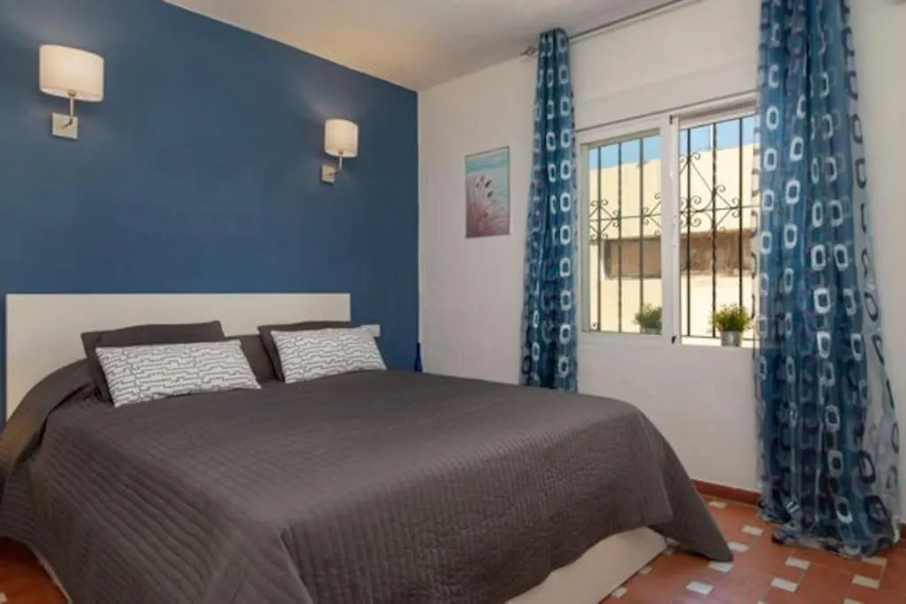 Beautiful Spanish Apartment In טורמולינוס ספרד